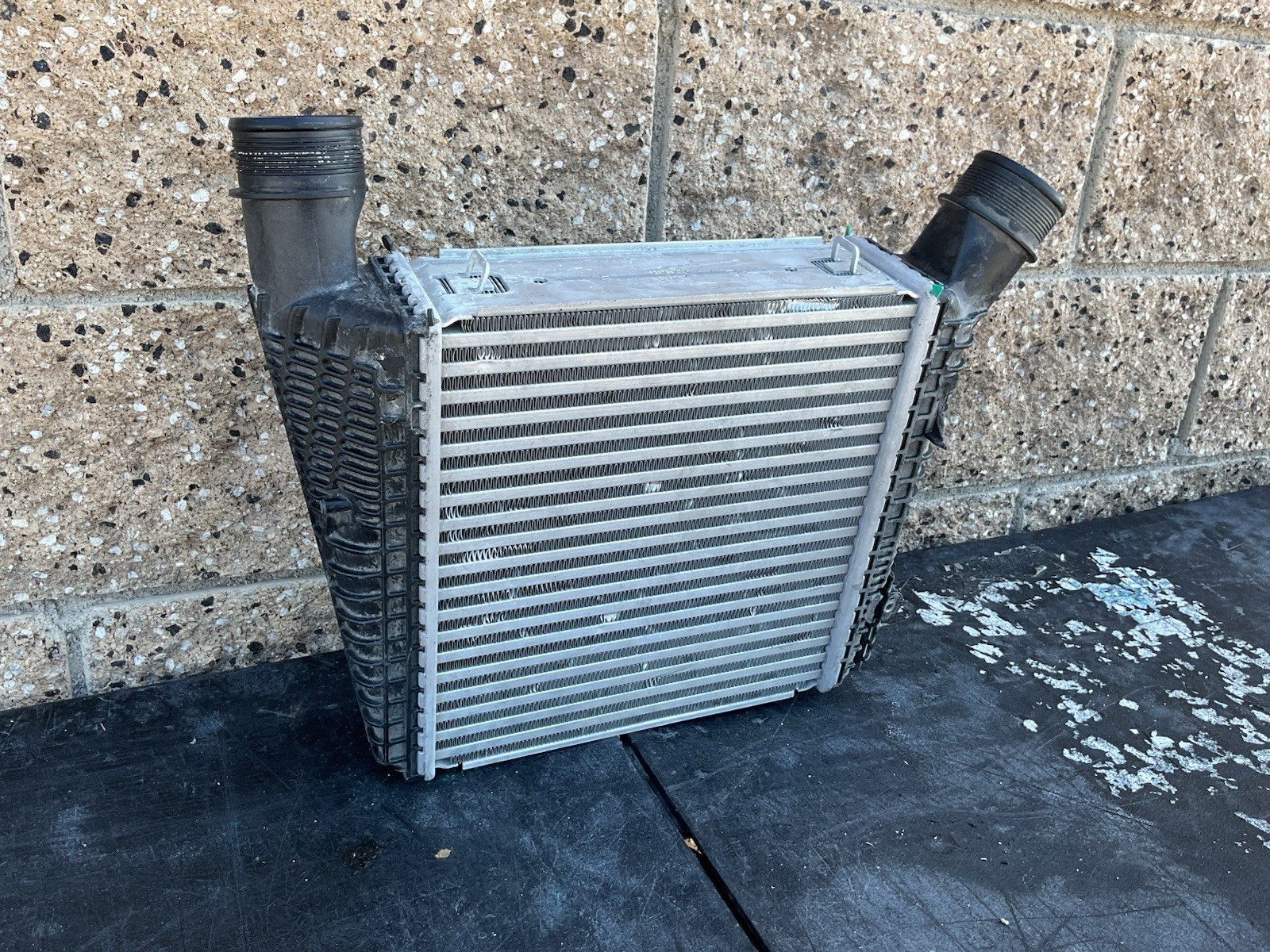 2019-2023 BENTLEY CONTINENTAL FLYING SPUR AIR INTERCOOLER RADIATOR USED OEM