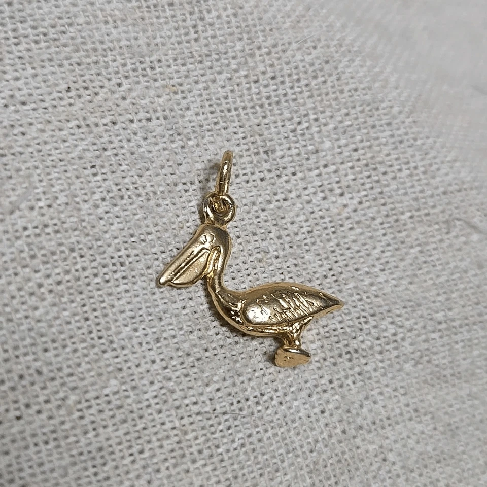 Подвеска в виде пеликана из чистого золота 14 карат с морской птицей 1,5 г - Изображение 2 из 4