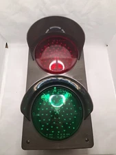 Tapco 143468 Vertical Traffic Signal Light Plastic