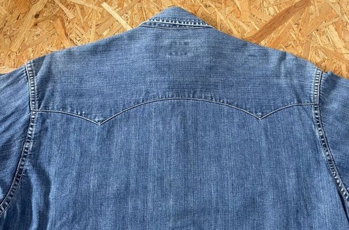 VTG 90s Levi's Denim Western Shirt. Red tab. 7.5oz Denim. Brushpopper shirt. - Picture 13 of 21