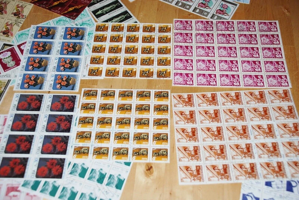WW DEALER LOT = Bugs Flowers Roses Art,.. =OVER 500 STAMPS, LARGE SELECTION (D5) - Image 4 of 4