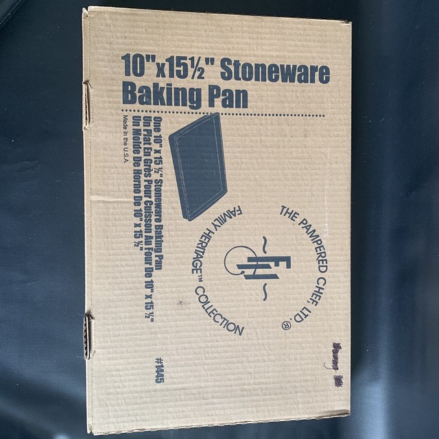 Pampered Chef Baking Sheet 11x17 Stoneware Large Bar Pan Cooking Family