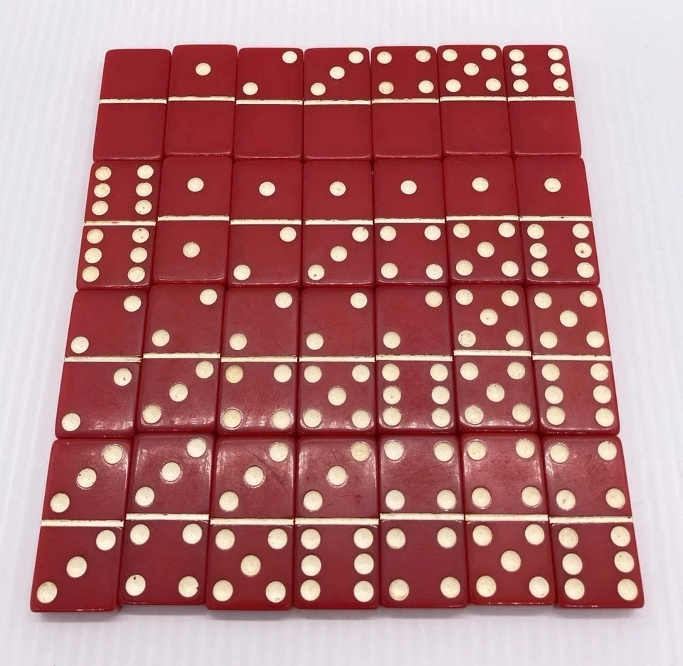 Vintage CRISLOID Set of 28 RED DOMINOES with Damaged Original Case - Image 4 of 4
