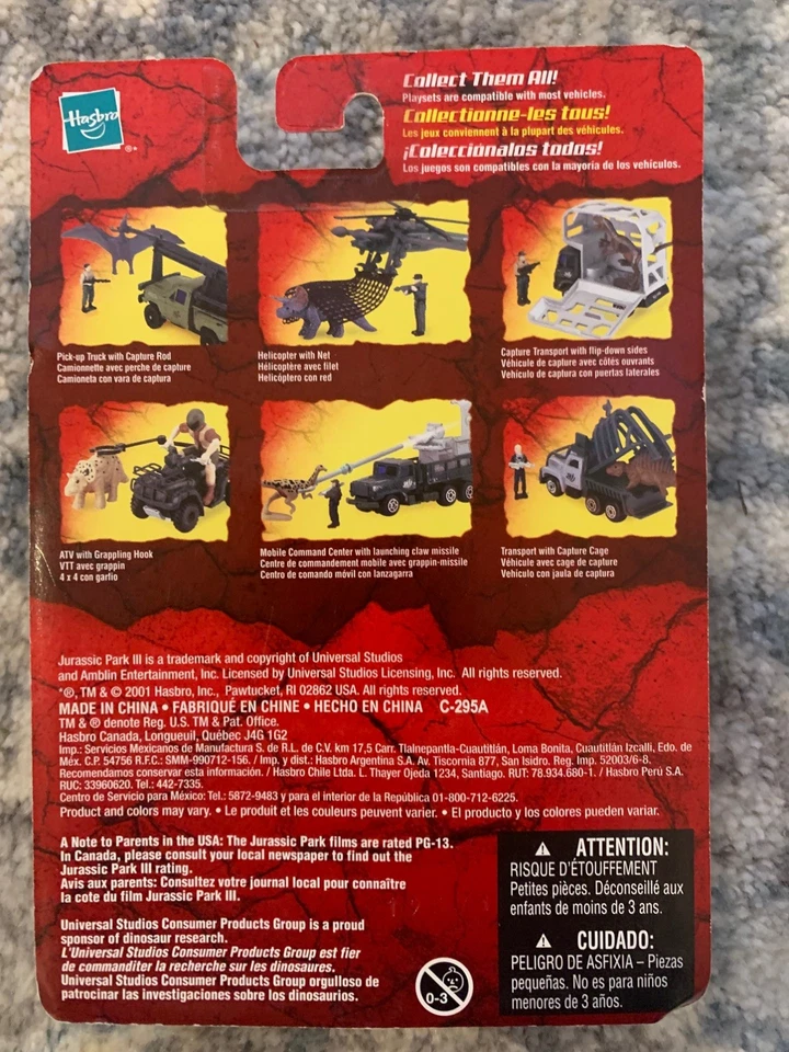 Helicóptero Jurassic Park 3 con red y triceratops Hasbro Die-Cast Foto 2 de 2