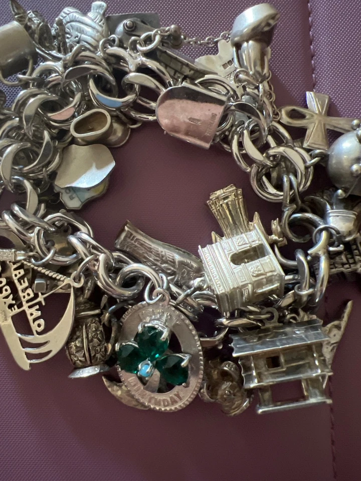 BRAZALETE VINTAGE PLATA ESTERLINA 35 DIJES JAULA PARA PÁJAROS, SEÑUELO DE PATO, BUEN AÑO Foto 4 de 4