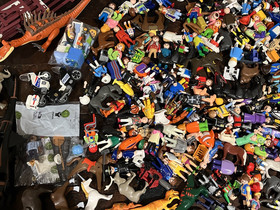 HUGE LOT PLAYMOBIL PARTS PIECES PEOPLE & ANIMALS FIGURES 14+Lbs HORSE HOCKEY