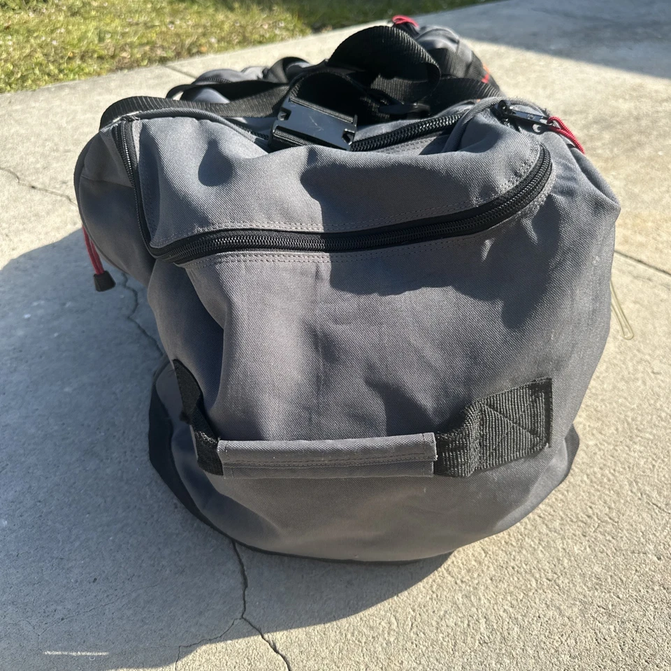 Vintage K2 Large Duffle Travel Bag Gray Ski Snowboard Snow Strap Handle *FLAWS* - Image 3 of 4