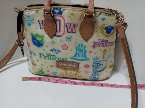 Disney Dooney & Bourke 2013 WDW Princess Half Marathon Satchel Purse - 第 13/15 張圖片