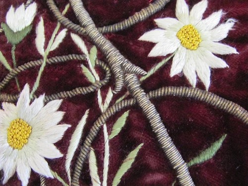 19C. ANTIQUE HAND EMBROIDERY VELVET WITH GOLD TINSEL MONOGRAM - Picture 6 of 10