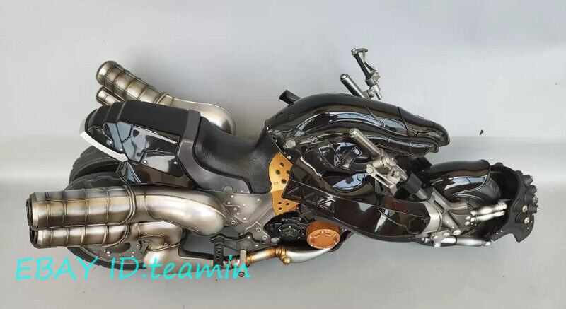 GAMETOYS GT-002B FF7 Cloud Strife's Motorcycle 1/6 Scale GAMETOYS GT-002B FF7 Cloud Strife's Motorcycle 1/6 Scale