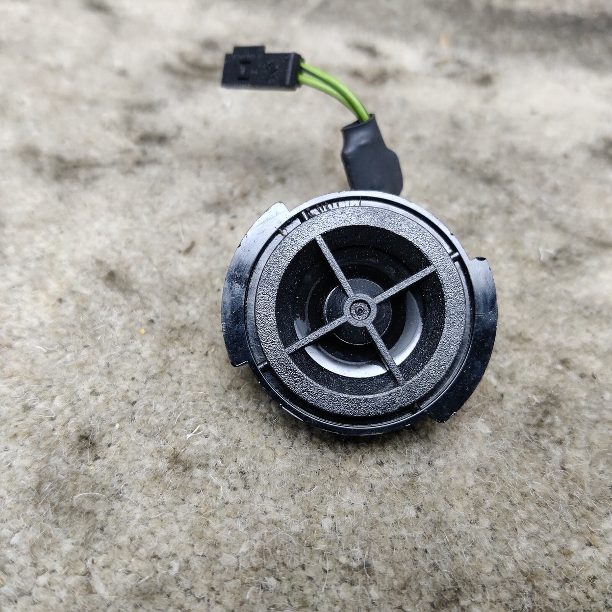 Mercedes W208 CLK Tweeter Speaker Front 2088201002 Nokia W202 C
