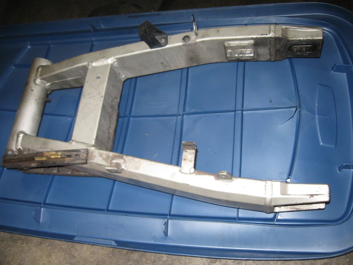 2002 KAWASAKI ZX600 ZX6 ZX 6 600 STOCK OEM SWINGARM | eBay