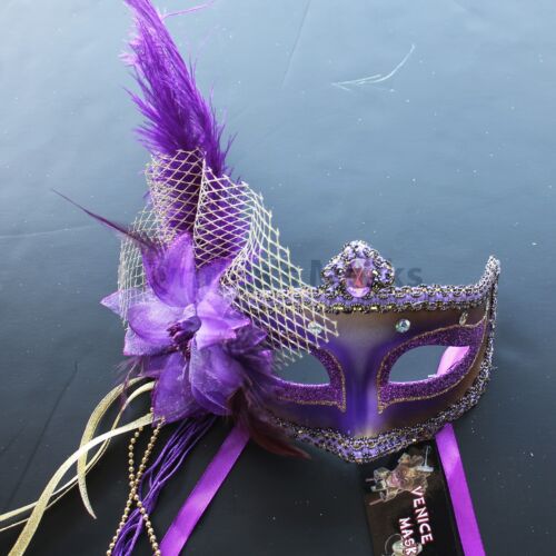 Masque mascarade vénitien violet royal avec plumes d'autruche fête bal mardi gras  - Photo 1 sur 3
