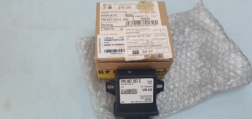 Volkswagen Audi Skoda Seat Headlight Control Module ECU 7P6907357C - Picture 1 of 5