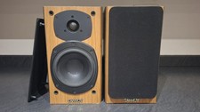 Tannoy Mercury M1 Cherry Bookshelf Speakers. WORK- 1 TWEETER DENTED.