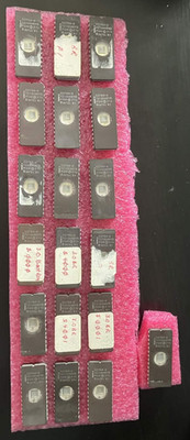 20 Count INTEL D2764-4 Computer Chip - Untested