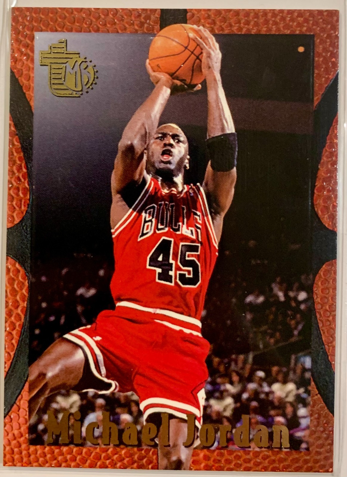 1994-95 Topps Embossed Michael Jordan #121 Chicago Bulls HOF
