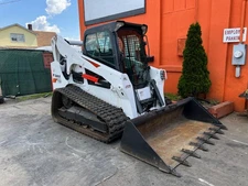 2021 Bobcat T740 Brand new tracks, 2 speed, joystick control, wide track, RADIO