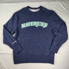 Mitchell and Ness Medium Dallas Mavericks Playoff Win 2.0 Fashion Sweatshirt