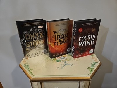1st ed/1st print**Fourth Wing Holiday, Iron Flame, Onyx Storm Set
