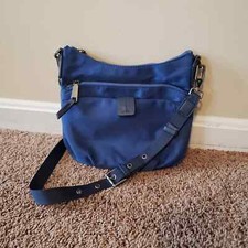 Borsa a tracolla Clarks nylon da viaggio blu borsa media
