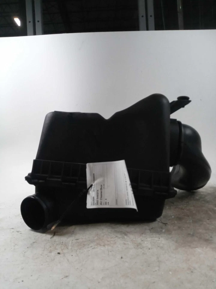 Used Air Cleaner Assembly fits: 2002 Dodge Dakota 5.2 Grade A Foto 2 de 4