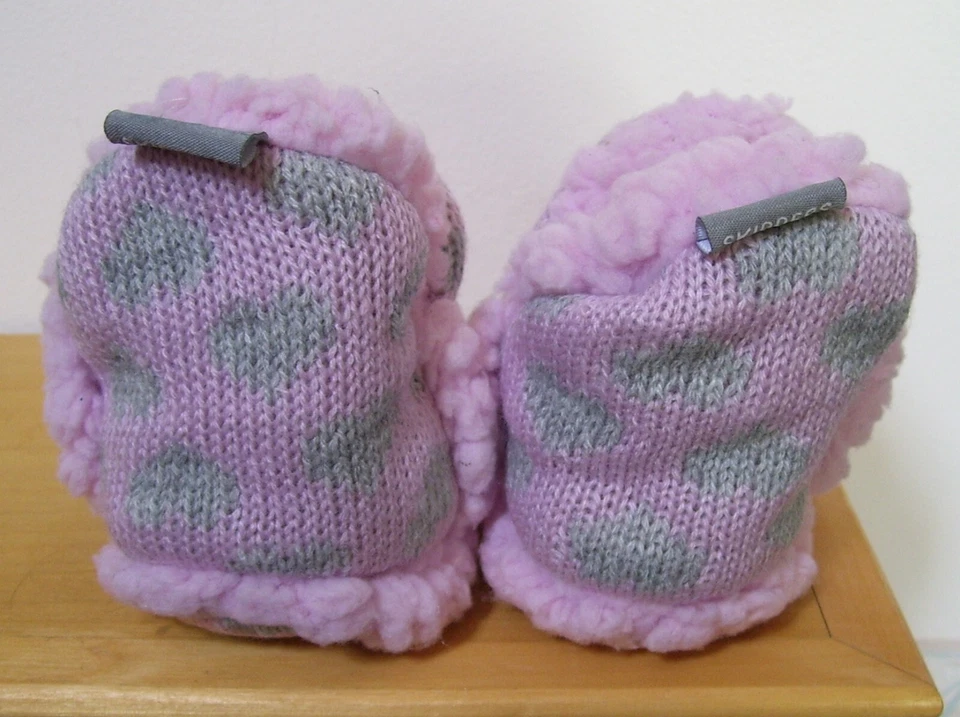 Skidders Pink Silver Heart Plush Knitted Gripper Bottom Booties Slippers Sz 12M - Image 4 of 4
