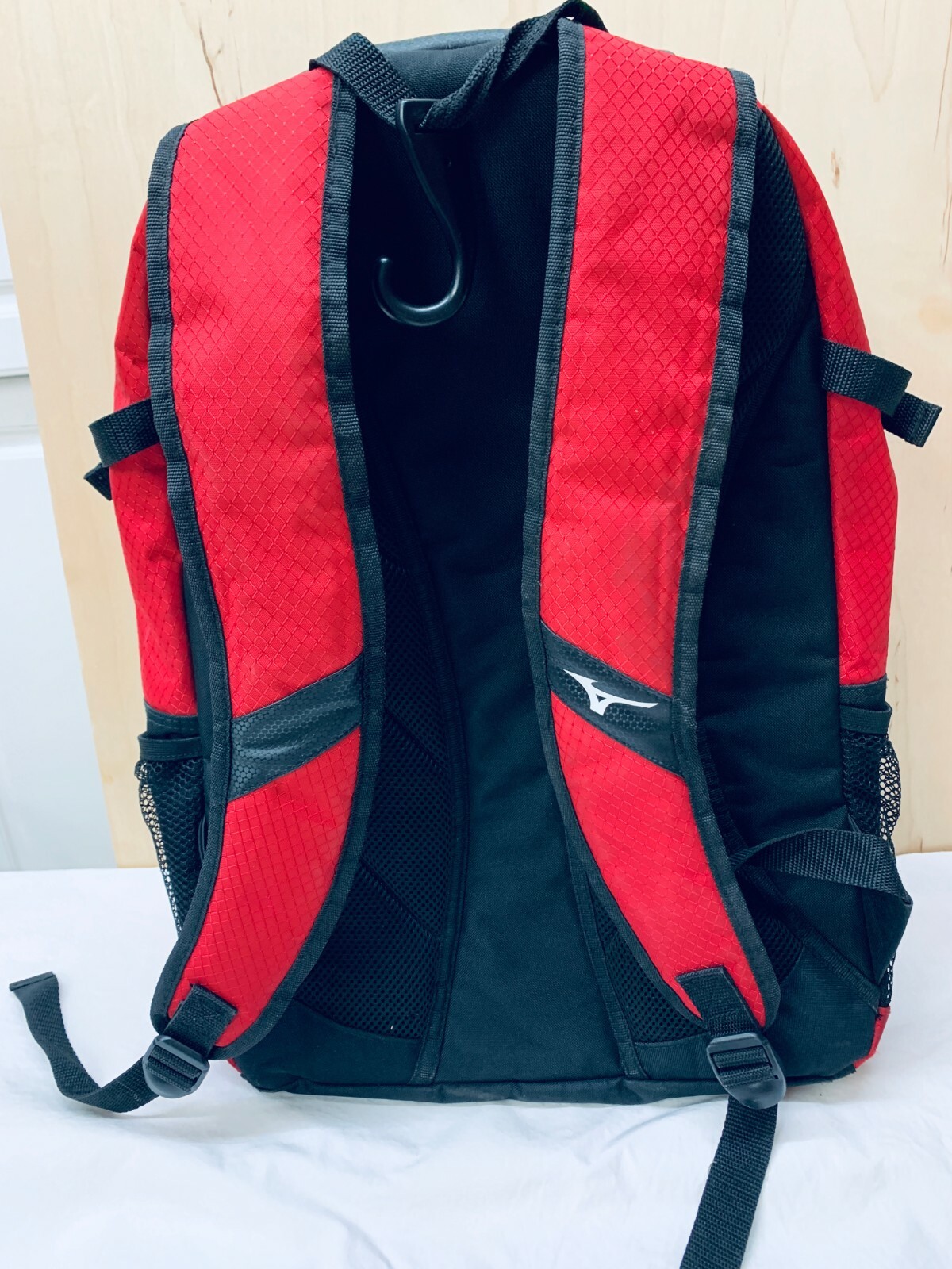 Mizuno Red & Black Backpack Track Sports or School Bag or Laptop Bag eBay