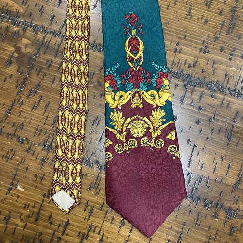 Gianni Versace Krawatte Herren Burgunderrot Grün Seide Medusakopf Barock 57”x 4” Box - Bild 2 von 12