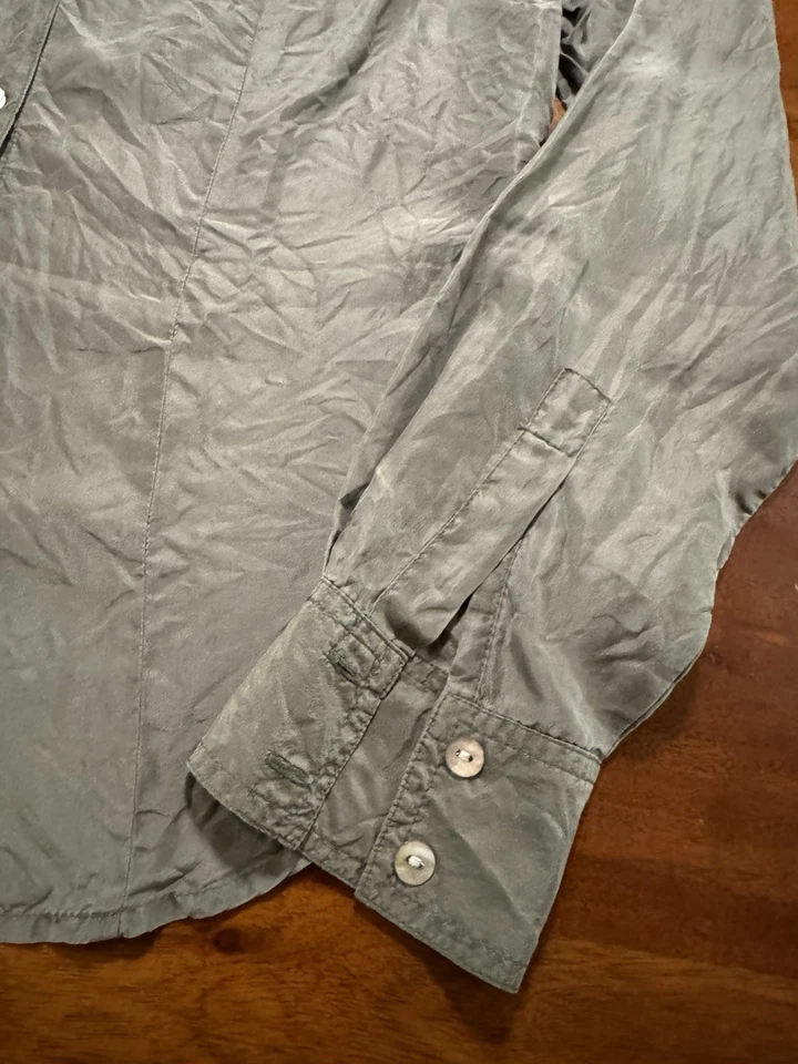 Gloria Vanderbilt Womens Green Long Sleeve 100% Silk Button up Shirt Sz S - Image 4 of 4