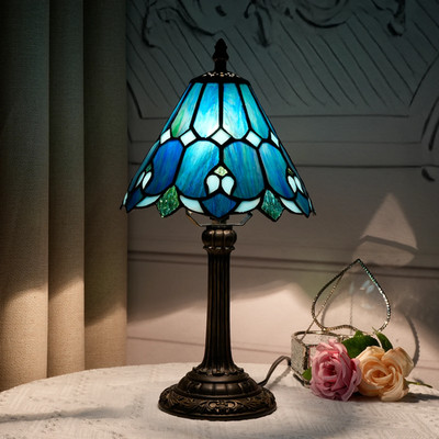 Tiffany Style Elegant Stained Glass Table Lamp Bedside Bedroom Desk Light