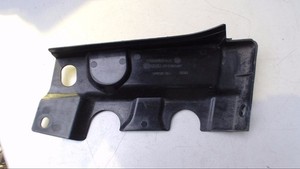 Halter Halterung Windlauf Abdeckung R 1T0805234B VW Touran 2.0 TDI DPF Bj 2005 1