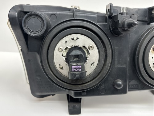 2003-2007 Chevrolet Silverado Upper Driver Side Headlight 10396913 - Picture 6 of 9