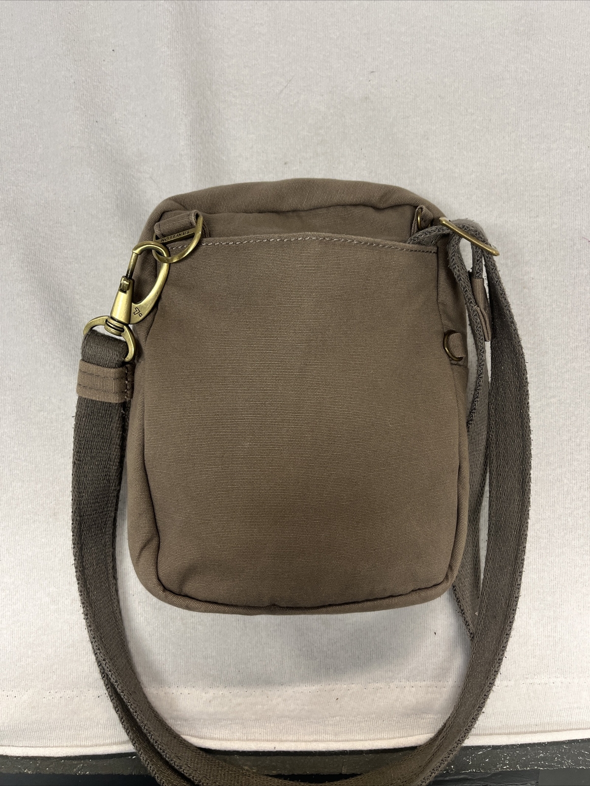Travelon AntiTheft Courier Small 9“ X 7“ Slim Travel Bag Stone Brown eBay