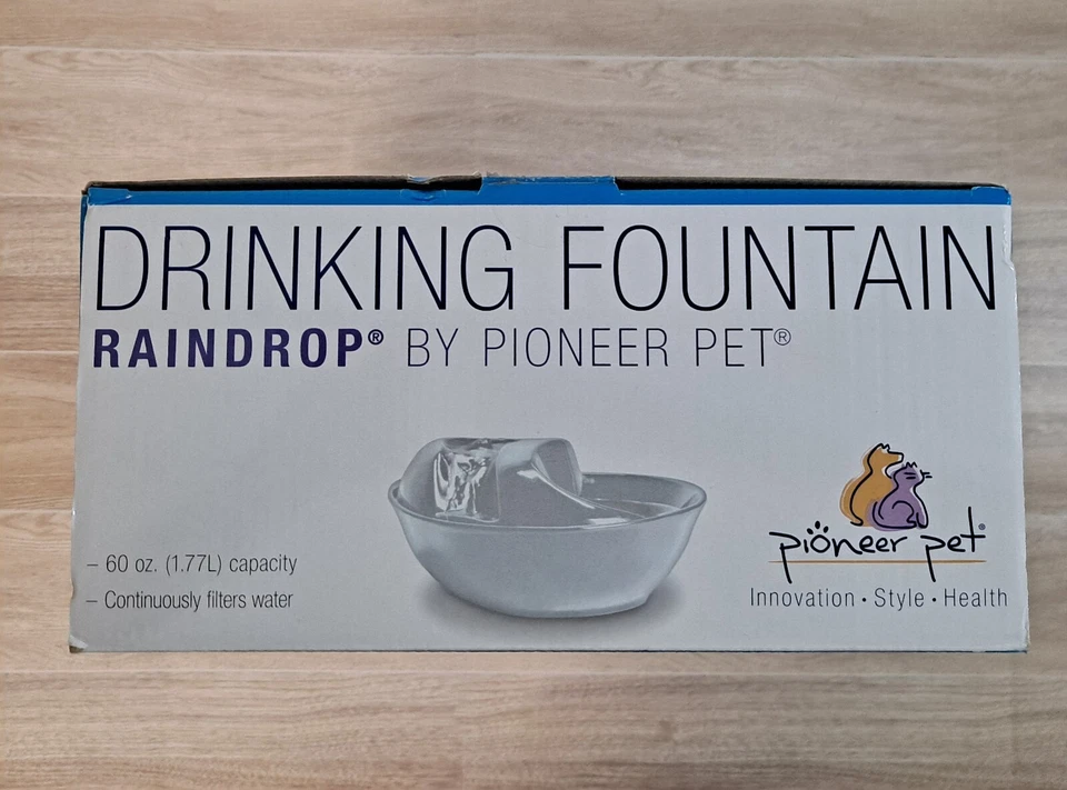 Raindrop Fountain Pet Drinking Fountains 60 oz. White Ceramic - Image 3 of 4