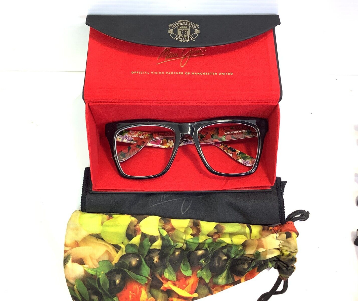 Maui Jim Eyewear Match Day Manchester United Frame Matching Case Fabric Case