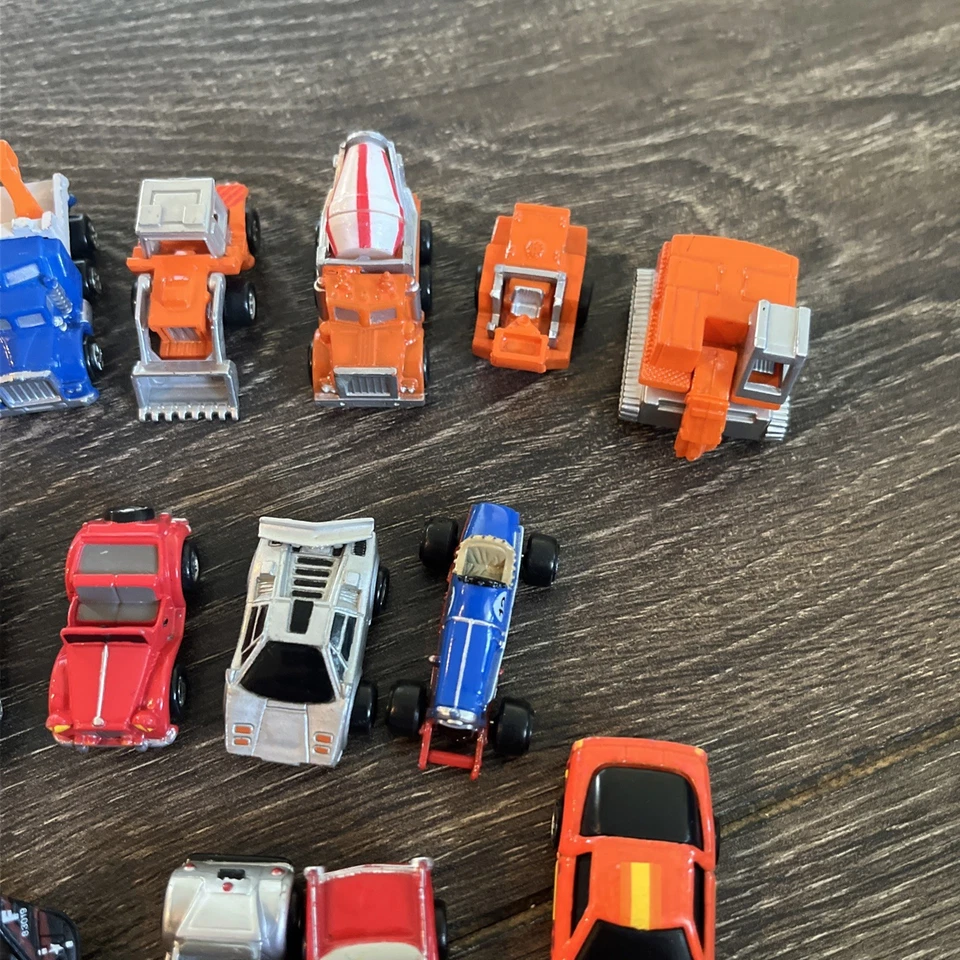 1980s Galoob Micro Machines, Cars, Planes Construction Surf Shop Van Tow Truck - Image 4 of 4