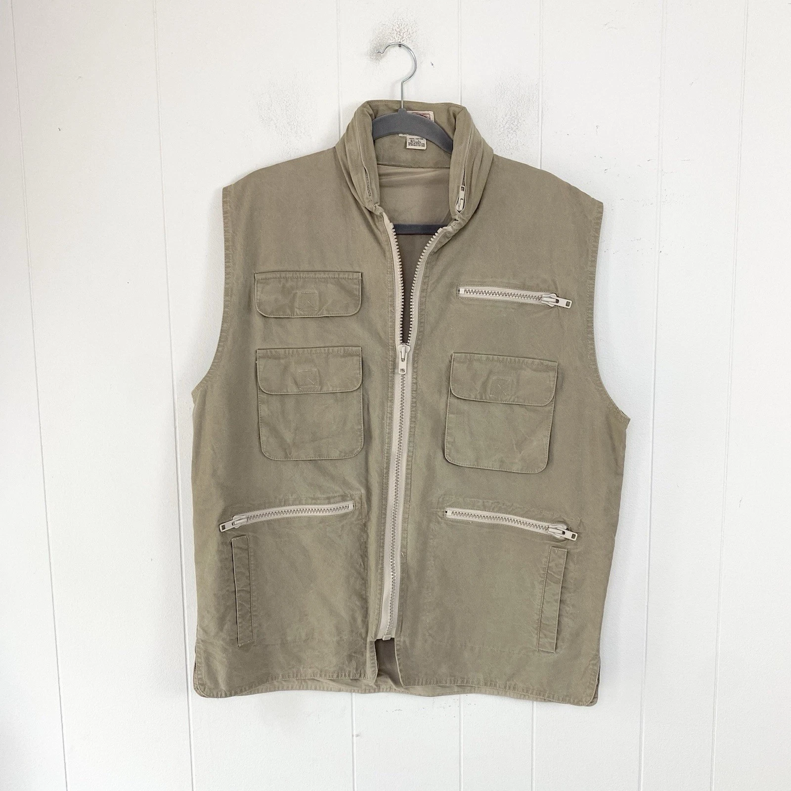 Banana Republic Vest Men’s L Vintage Brown Hong Kong Pockets Zip Fishing Safari
Opens in a new windo
