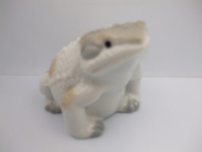 Landleben Figur Porzellan Frosch Kröte Neu C2127