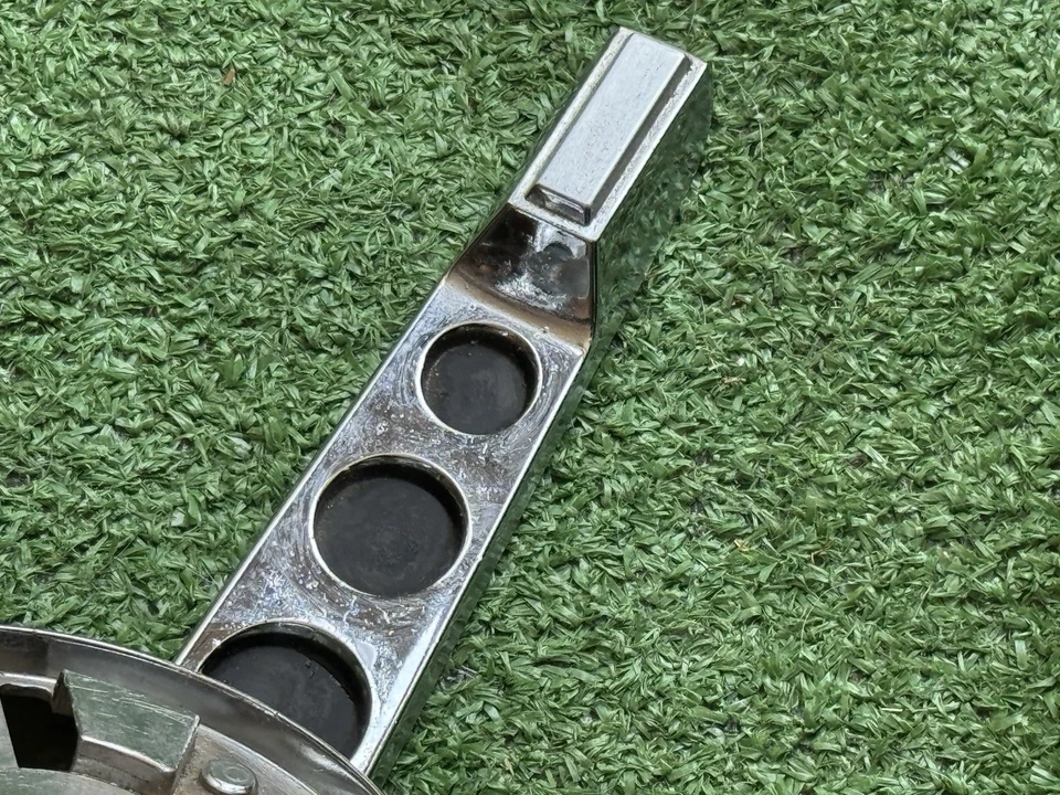 1967 Ford Mustang ORIG Standard 3-Spoke Horn Button Bar C7ZA-13A800-A OEM - Image 4 of 4