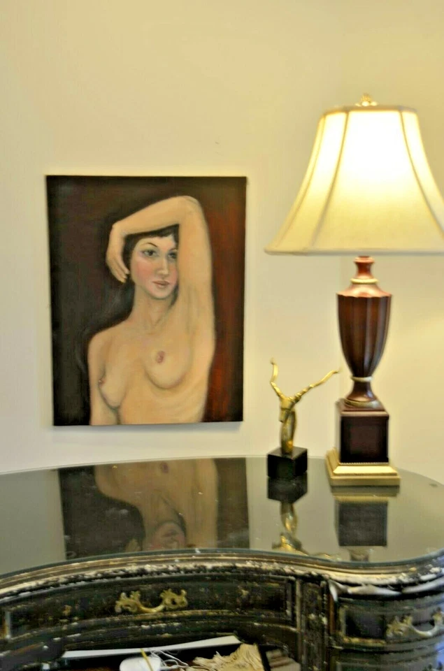 Hermosa morena desnuda finalmente me veo a mí misma-aceptación de la mujer Foto 2 de 4