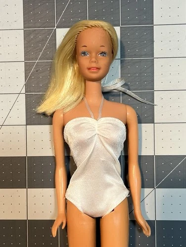 Vintage 1973-1978 Mattel Inc. Sunset Malibu Barbie Made in Korea