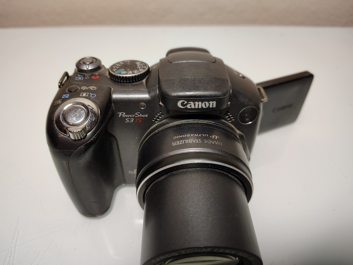 Canon PowerShot S3IS PC1192 Black Digital Camera 6.0 Mega