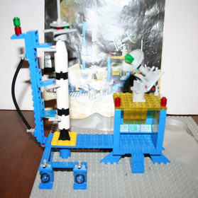 Vintage 1979 Lego 483: Classic Space: Alpha-1 Rocket Base - Manual - Extras! 99%