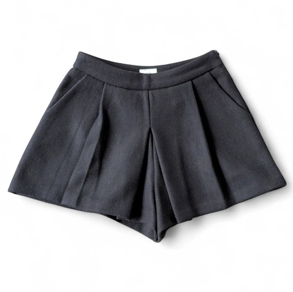 Mini Pantalones Cortos Plisados de Lana Poète | Edición Invierno Chic Parisino Talla 1 EE. UU. Talla S Foto 2 de 4