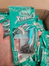 Schick Xtreme 3 Original Razor Disposable Head Razor for Sensitive Skin 12x 🔥 