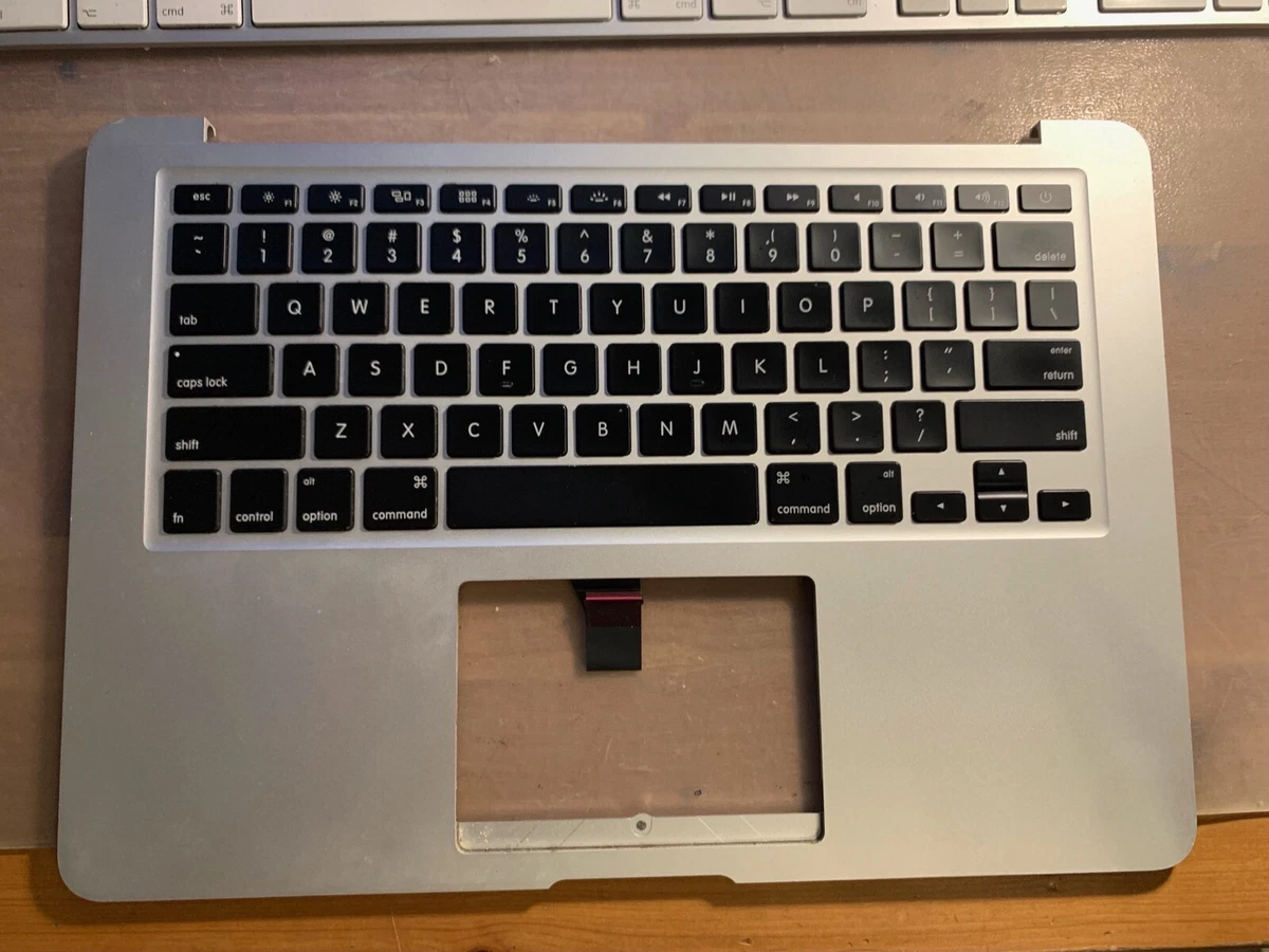 Clavier Apple MacBook Pro A1226 Gris Sidéral (QWERTY) Avec Pad - Touche W Branlante