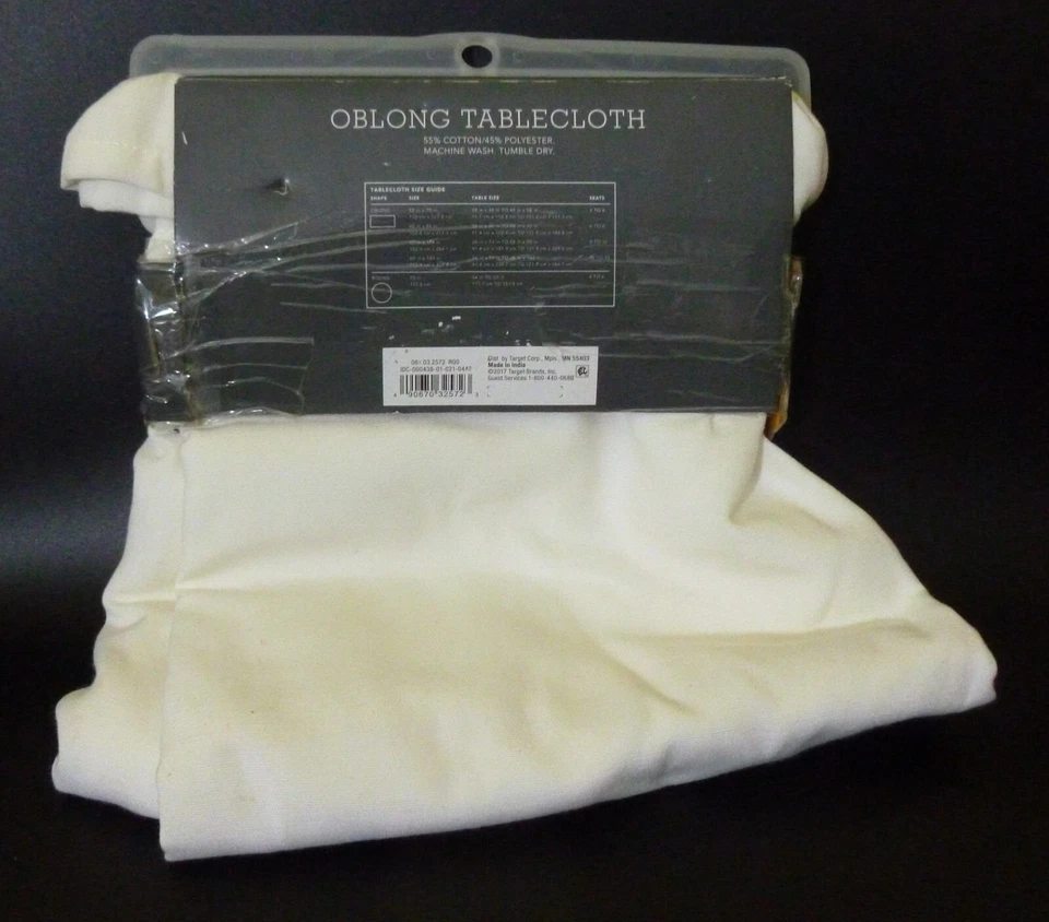 Threshold ~ 52'' W X 70'' L Oblong Rectangular Tablecloth ~ White ~ Read Listing - Image 3 of 4