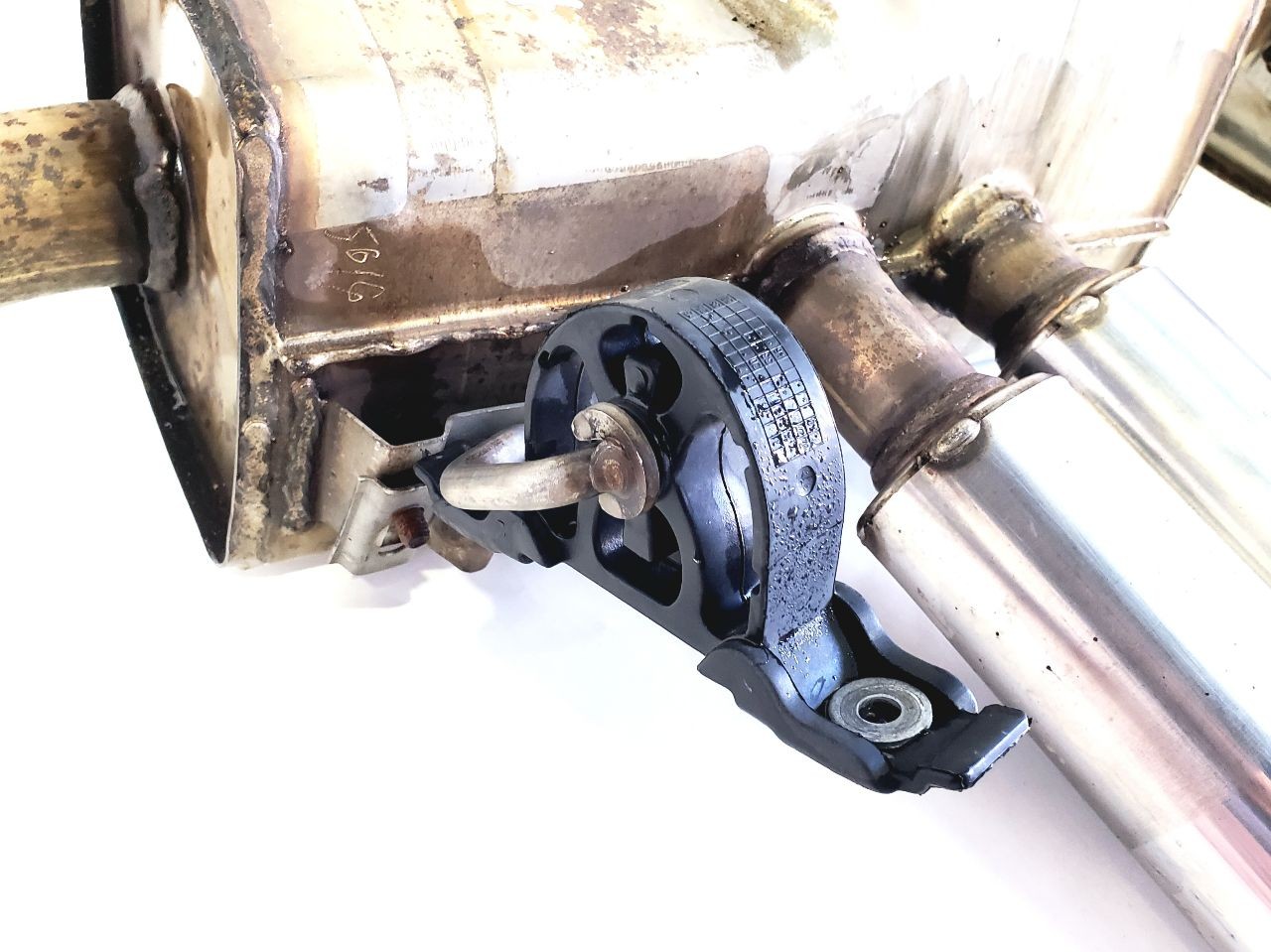 Used Part fits: 2003 Maserati SPYDER CC Grade A