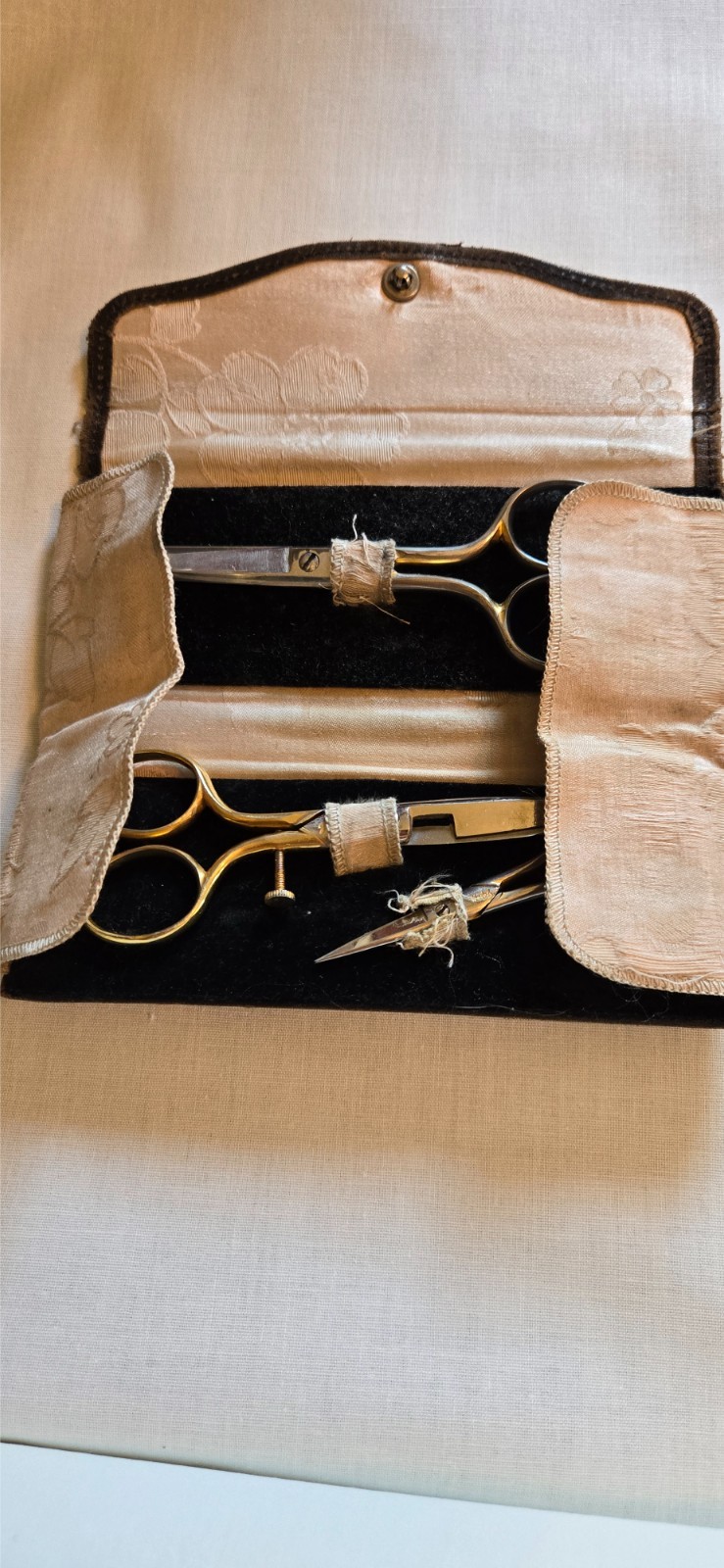 Vintage Henckels 3 Piece Scissors Set In Leather Trifold Case